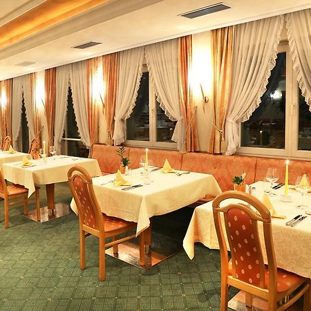 Hotel Maria Theresia ซีลันโดร ภายนอก รูปภาพ