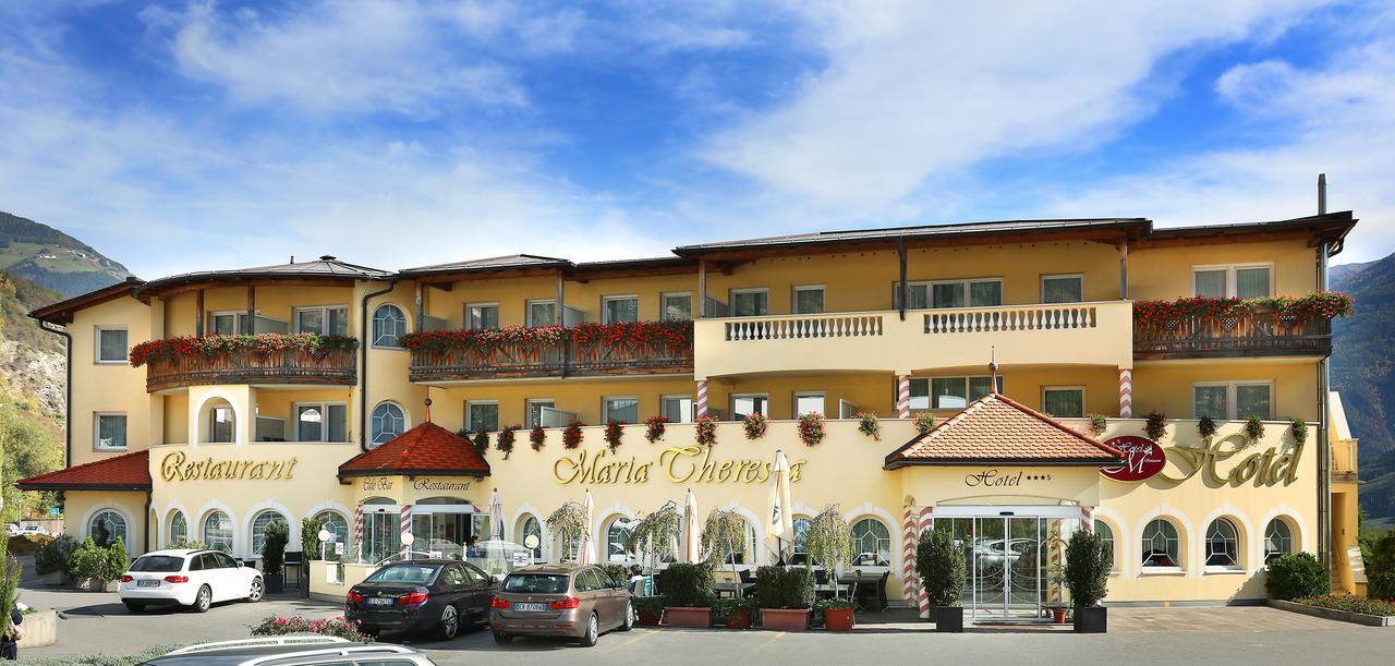 Hotel Maria Theresia ซีลันโดร ภายนอก รูปภาพ