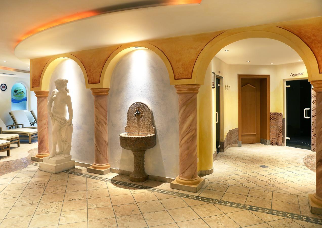 Hotel Maria Theresia ซีลันโดร ภายนอก รูปภาพ