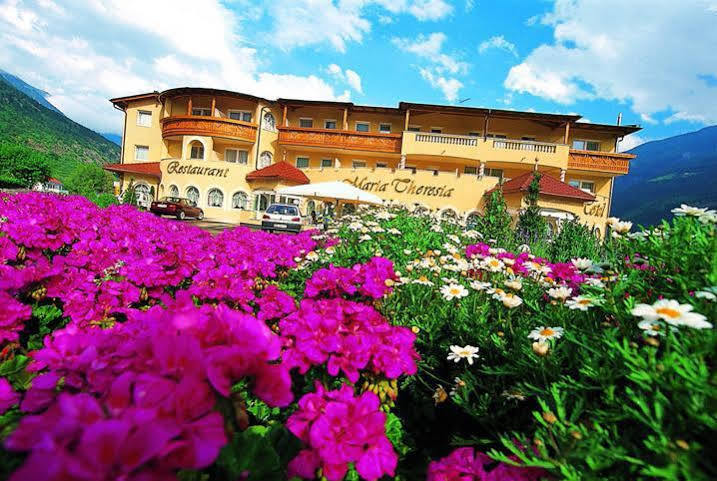 Hotel Maria Theresia ซีลันโดร ภายนอก รูปภาพ